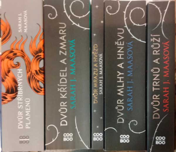 KOMPLET Sarah J Maas 5X Dvůr trnů a růží + Dvůr mlhy a hněvu + Dvůr křídel a zmaru + Dvůr mrazu a hvězd + Dvůr stříbrných plamenů